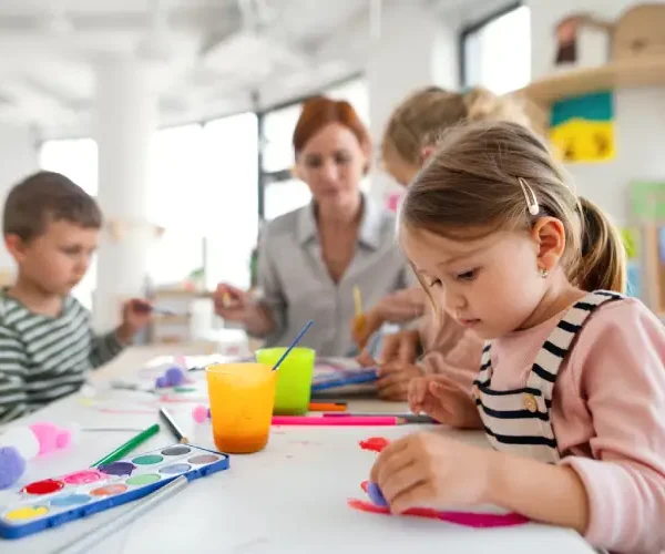 كيف تختار المنهج المناسب لطفلك 